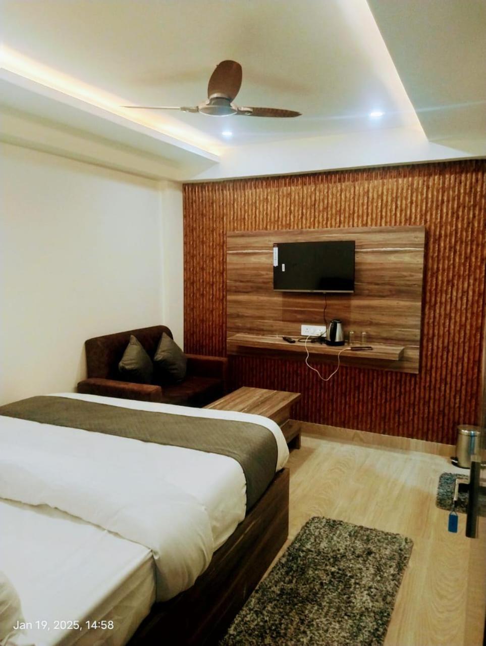 Hotel Abhinandan Ayodhya Exterior foto